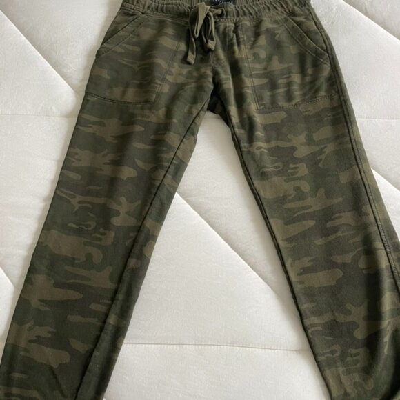 Sanctuary Women's Sweatpants Size Small - Picture 1 of 3